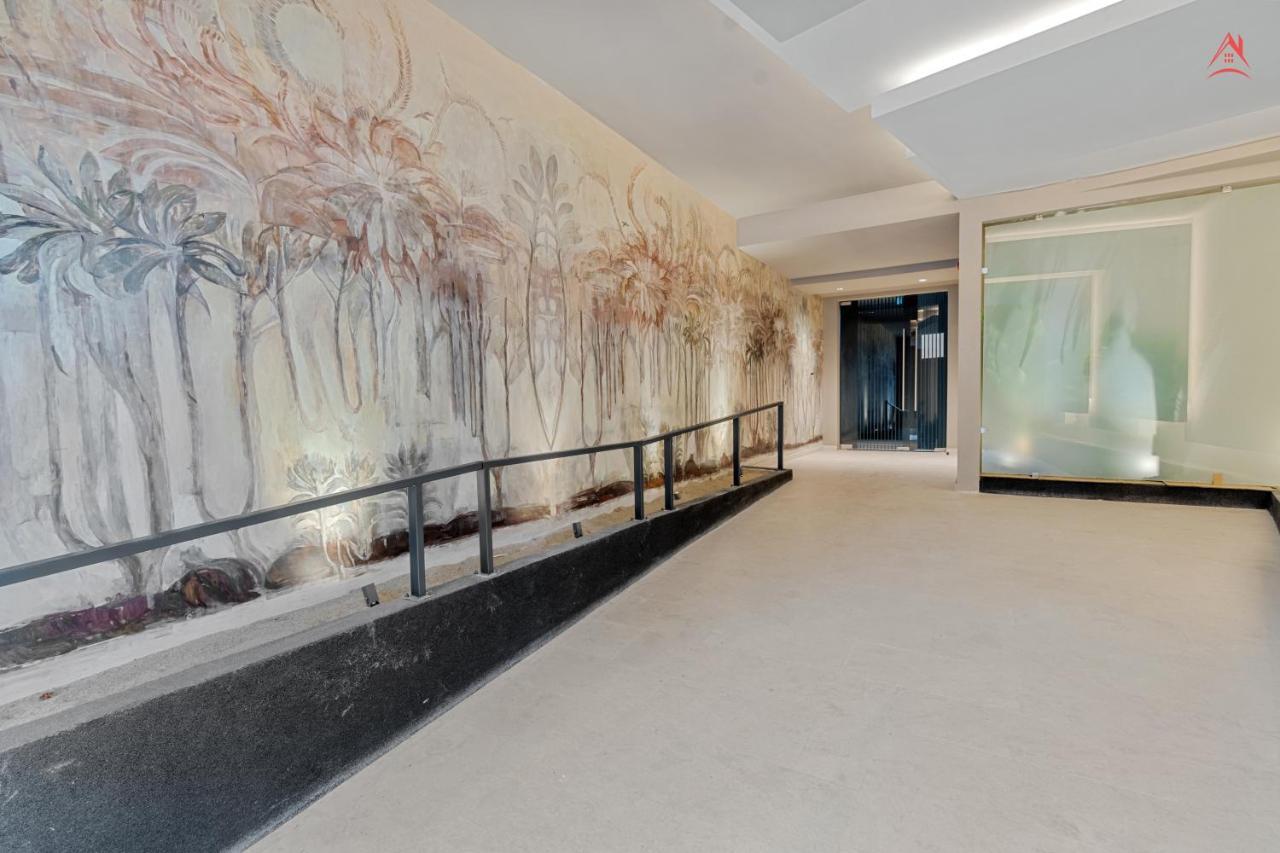 Apartament Opera Residence - Cismigiu, Eroilor, Free Private Parking Bukares Bagian luar foto