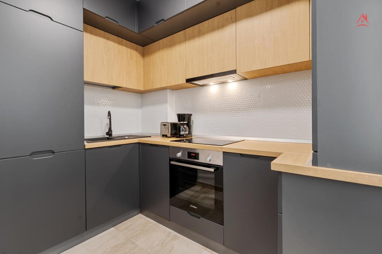 Apartament Opera Residence - Cismigiu, Eroilor, Free Private Parking Bukares Bagian luar foto