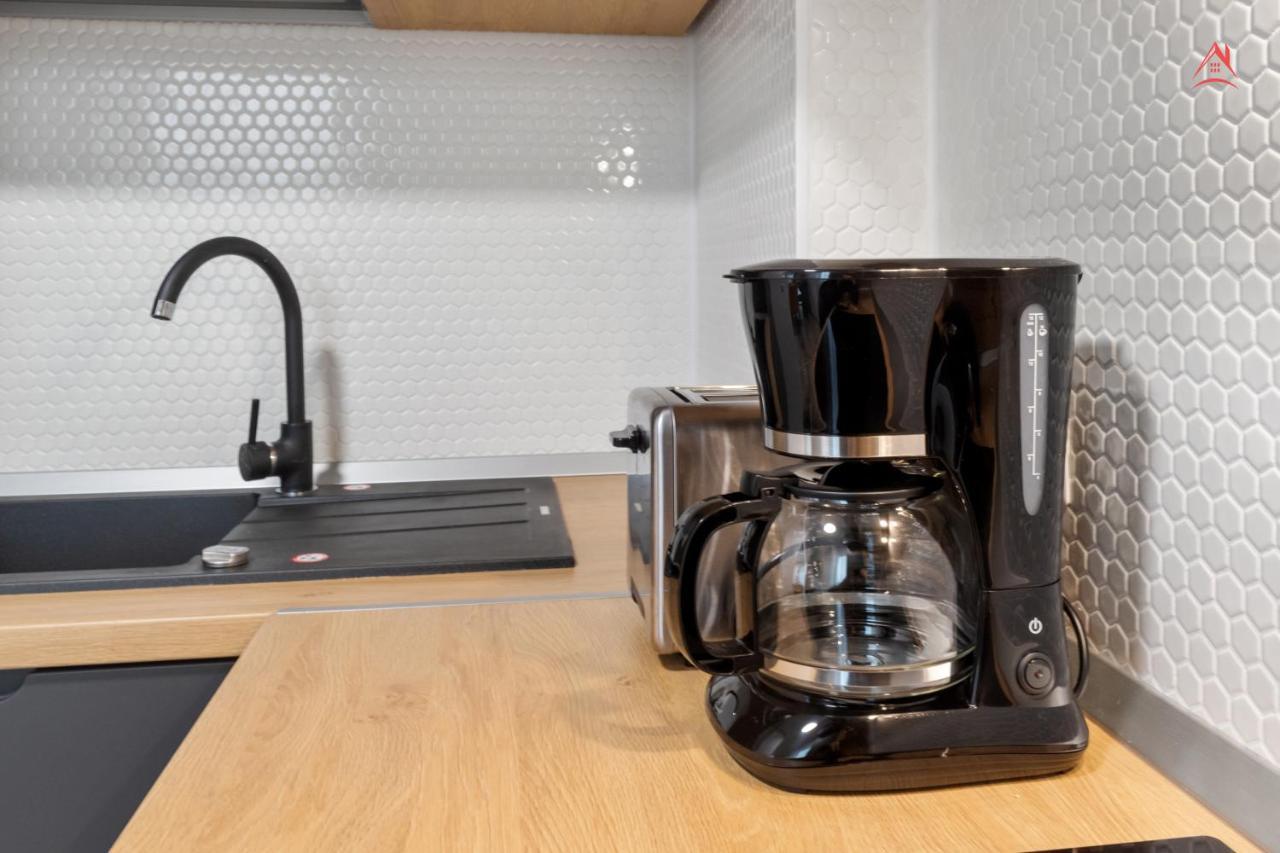 Apartament Opera Residence - Cismigiu, Eroilor, Free Private Parking Bukares Bagian luar foto